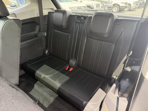 Used 2022 Volkswagen Tiguan SE FWD image 20