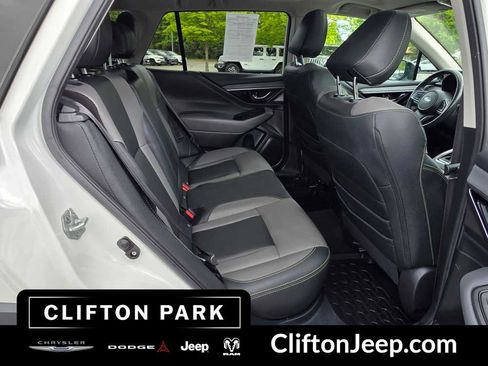 Used 2023 Subaru Outback Onyx Edition AWD/4WD image 18