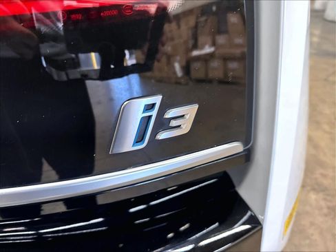 Used 2018 BMW i3 RWD image 11