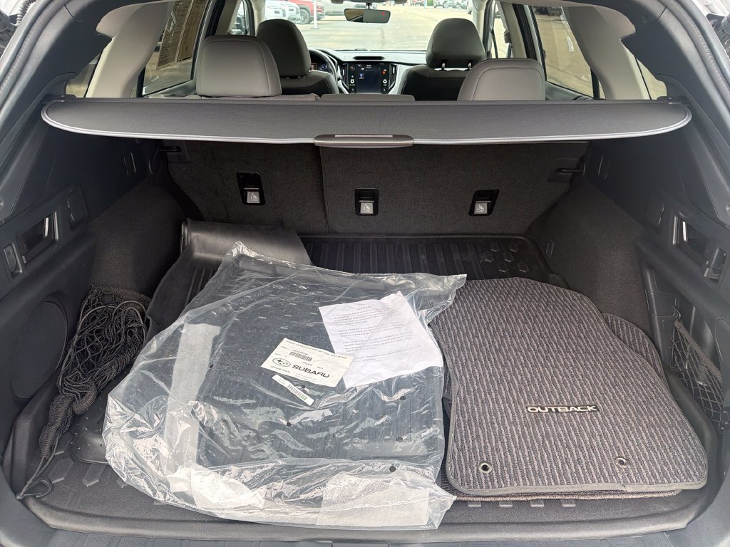 Used 2020 Subaru Outback Limited XT w/ Popular Package #2 AWD/4WD image 30