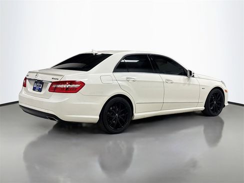 Used 2012 Mercedes-Benz E 350 4MATIC Sedan image 7