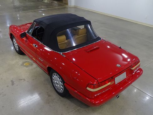 Used 1991 Alfa Romeo Spider Veloce RWD image 8