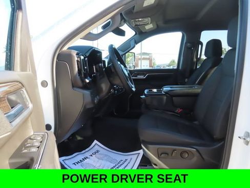 Used 2025 Chevrolet Silverado 2500 LT w/ Convenience Package AWD/4WD image 19