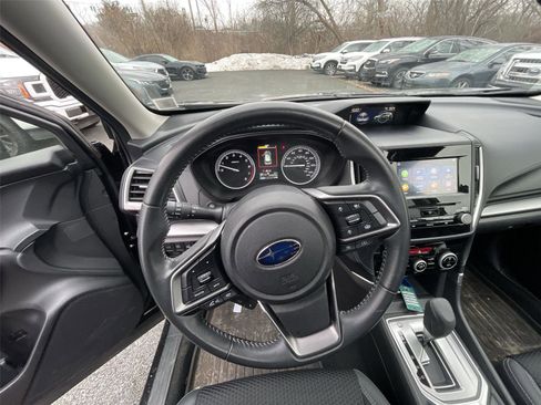 Used 2023 Subaru Forester Premium image 15