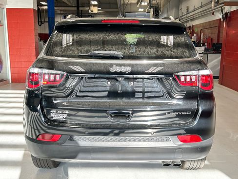 Certified 2022 Jeep Compass Limited AWD/4WD image 6