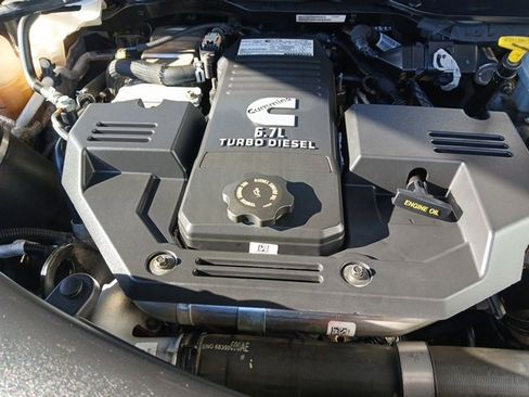 Used 2019 RAM 5500 Tradesman image 48