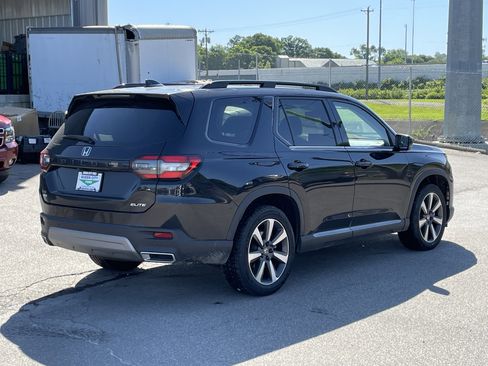 Used 2023 Honda Pilot Elite image 5