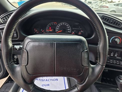 Used 1994 Chevrolet Camaro LT RWD image 18