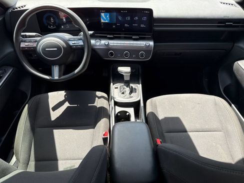 Used 2024 Hyundai Kona SE FWD image 10