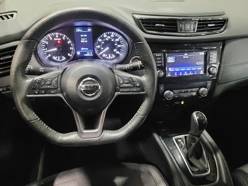 Used 2019 Nissan Rogue SL w/ Premium Package image 22