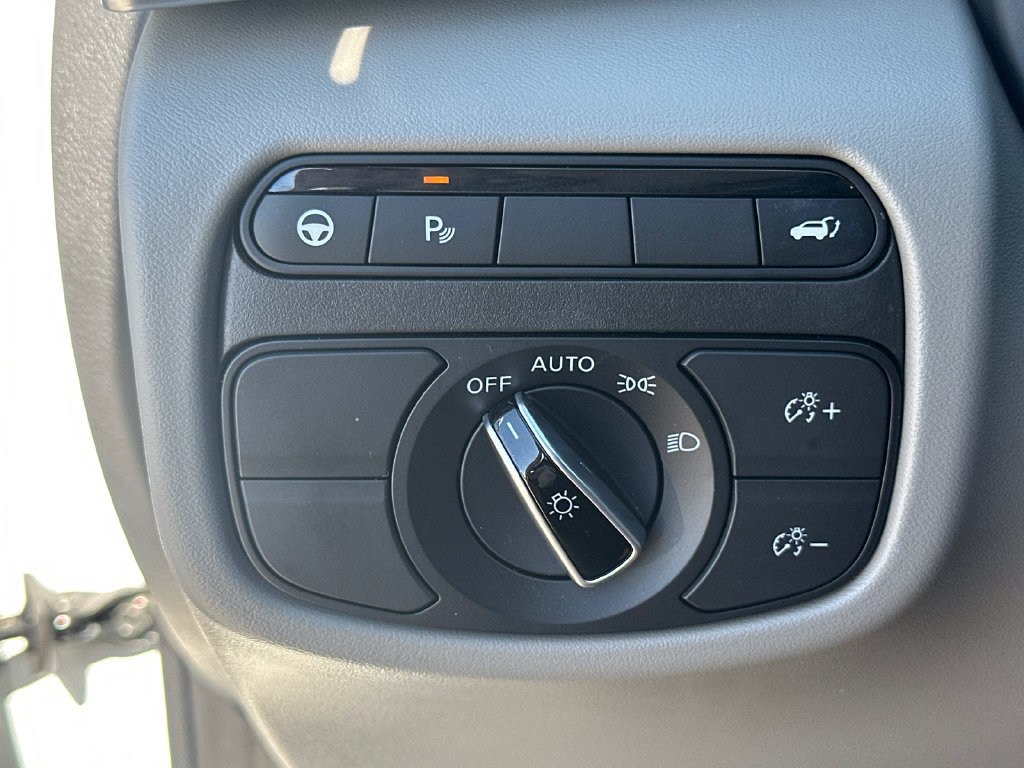 Certified 2023 INFINITI QX50 Luxe FWD image 31