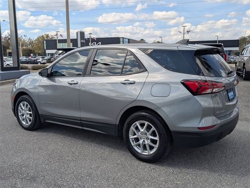 Certified 2023 Chevrolet Equinox LS w/ Driver Confidence II Package image 5
