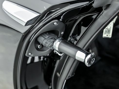 Used 2008 Rolls-Royce Phantom Drophead Coupe RWD image 19