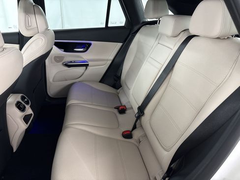 Certified 2025 Mercedes-Benz GLC 350e 4MATIC image 22