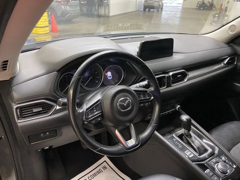 Used 2019 MAZDA CX-5 Touring image 23