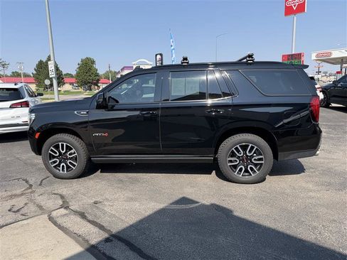 Used 2023 GMC Yukon AT4 w/ AT4 Premium Package AWD/4WD image 1