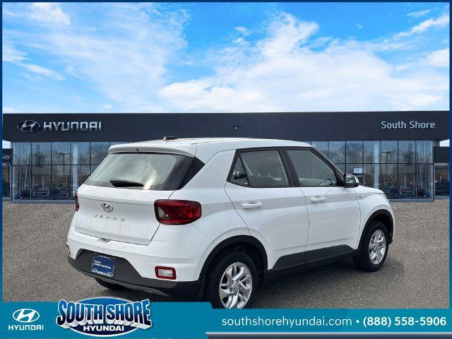 Certified 2025 Hyundai Venue SE FWD image 6