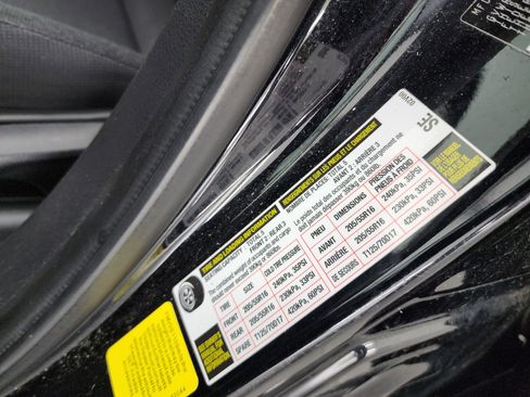 Used 2024 Toyota Corolla LE image 54