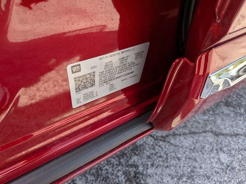 Certified 2023 Chevrolet Traverse Premier FWD image 32