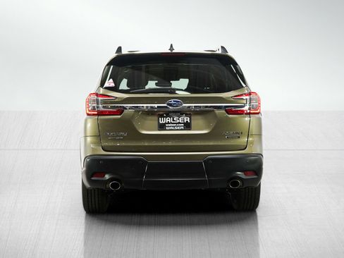 Used 2023 Subaru Ascent Touring AWD/4WD image 4