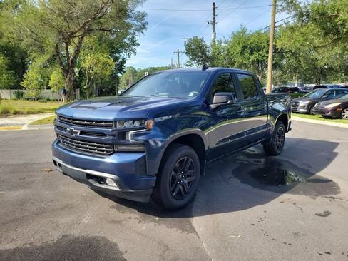 Used 2022 Chevrolet Silverado 1500 RST w/ LPO, Blackout Package AWD/4WD image 4