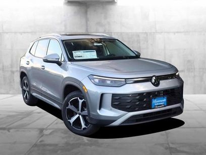 New 2025 Volkswagen Tiguan SE