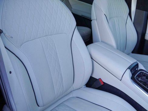Certified 2026 BMW X7 M60i image 13