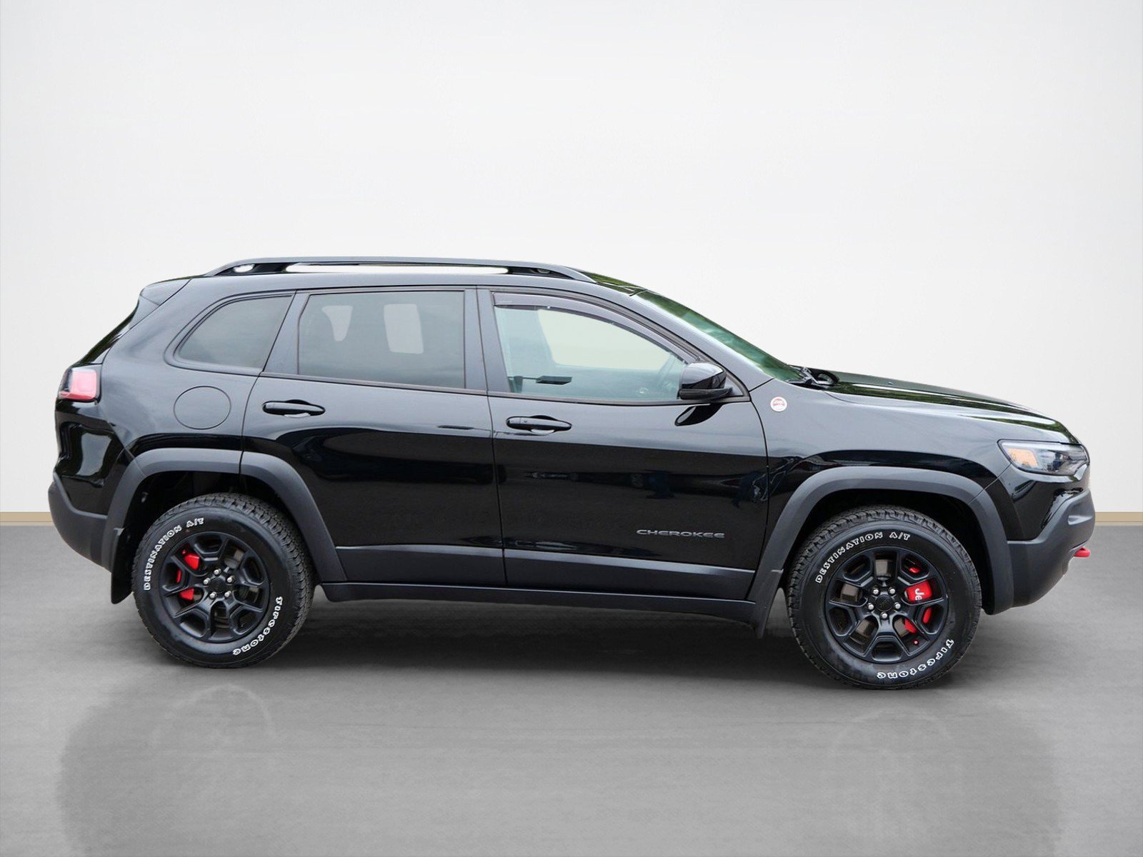 Used 2022 Jeep Cherokee Trailhawk w/ Sound & Nav Group AWD/4WD image 4