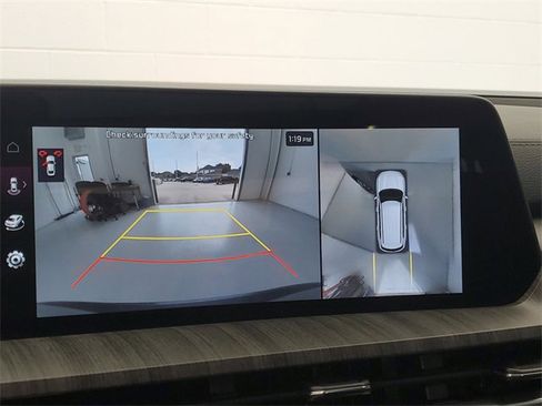 Used 2024 Kia Telluride SX image 29