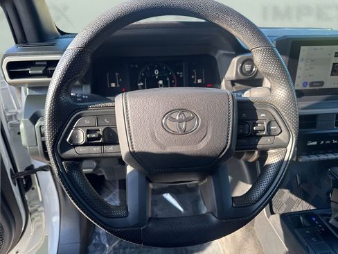 Used 2025 Toyota Tacoma SR image 11