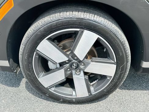 Used 2024 Hyundai Santa Fe Limited AWD/4WD image 22