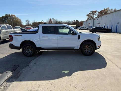 Certified 2024 Ford Maverick Tremor w/ Tremor Off-Road Package AWD/4WD image 2