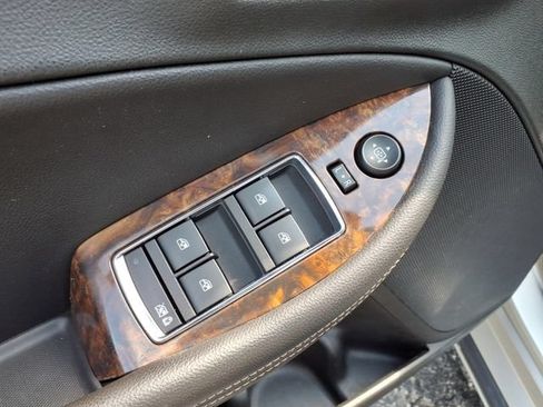 Used 2014 Chevrolet Impala LT FWD image 17