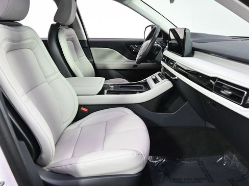 New 2026 Lincoln Aviator Reserve AWD/4WD image 16