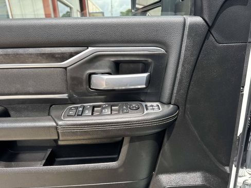 Used 2024 RAM 2500 Big Horn AWD/4WD image 19