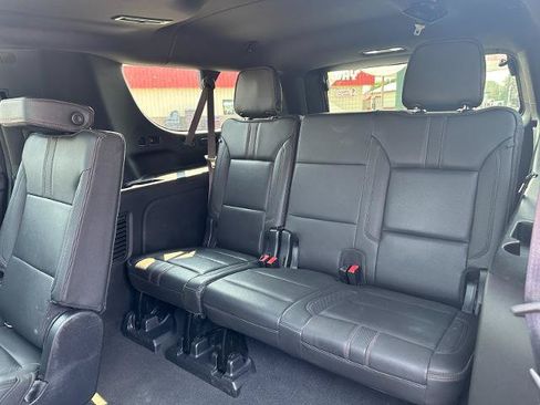 Used 2021 Chevrolet Suburban RST AWD/4WD image 23