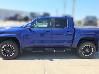 Used 2025 Toyota Tacoma SR5 AWD/4WD video 2