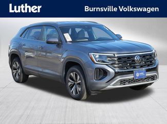 Certified 2025 Volkswagen Atlas Cross Sport SE video 1