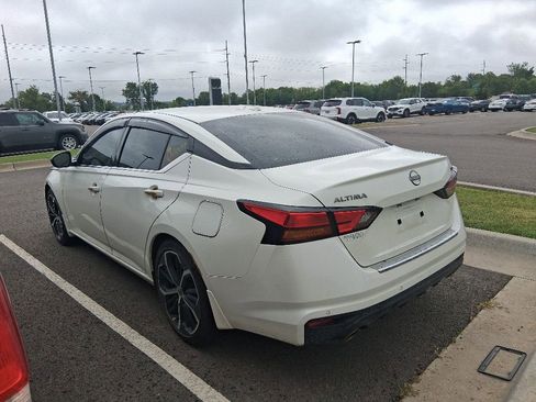 Used 2023 Nissan Altima 2.5 SR w/ SR Premium Package FWD image 7