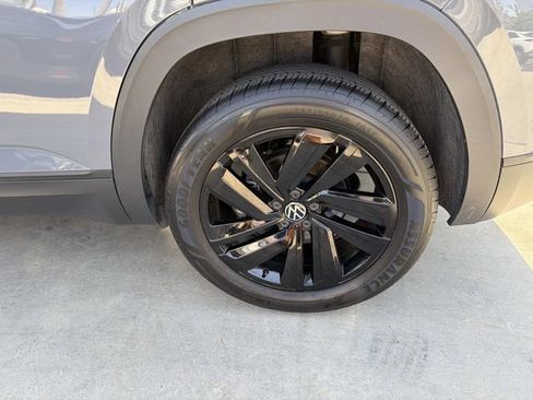 Certified 2023 Volkswagen Atlas Cross Sport SE w/ Black Wheel Package AWD/4WD image 6