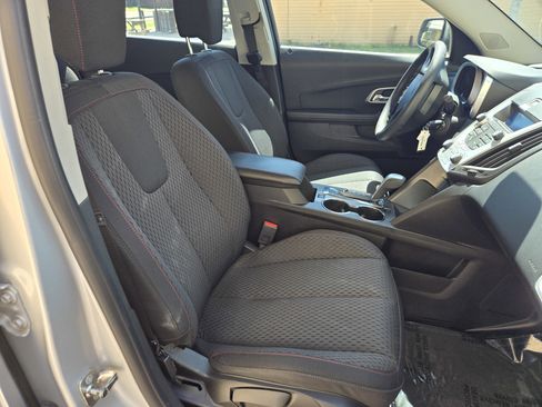 Used 2013 Chevrolet Equinox LS FWD image 9