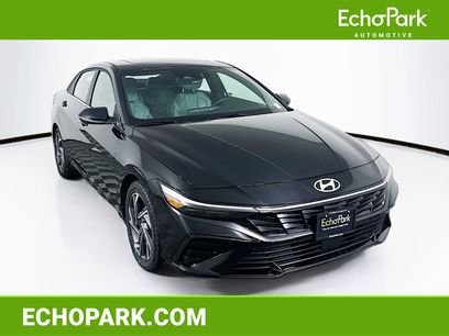 Used 2025 Hyundai Elantra Limited