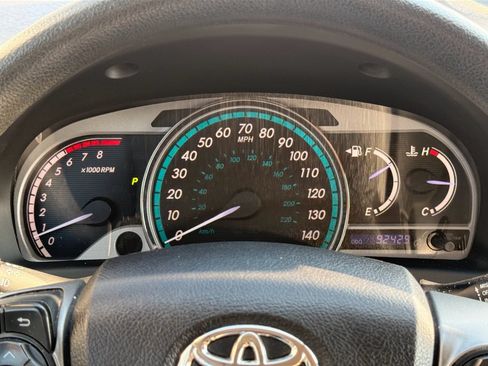 Used 2015 Toyota Venza LE FWD image 10