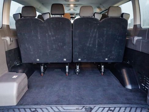 Used 2023 Ford Transit 350 XLT image 26