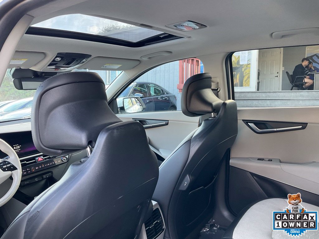 Used 2025 Kia Niro Wave w/ Wave Preserve Package FWD image 31