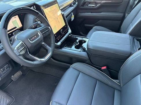 New 2026 GMC Yukon Elevation w/ Elevation Premium Package AWD/4WD image 9