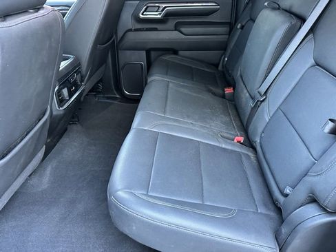 Used 2024 Chevrolet Silverado 2500 LTZ w/ LTZ Convenience Package image 7