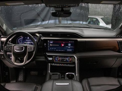 Used 2024 GMC Sierra 2500 Denali w/ Denali Reserve Package image 25