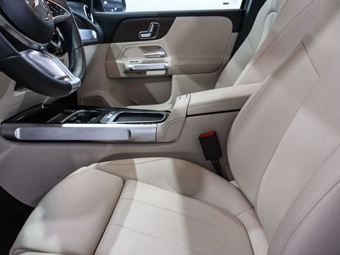 Certified 2026 Mercedes-Benz GLB 250 image 18