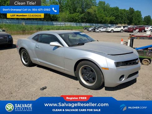 Used 2011 Chevrolet Camaro LS RWD image 5